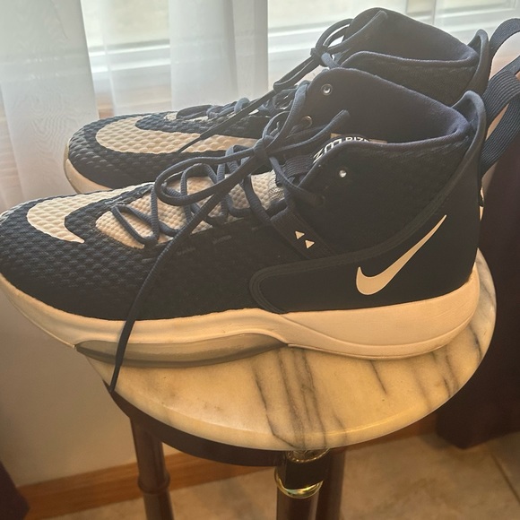 NIKE men’s shoes size 12 - Picture 4 of 5